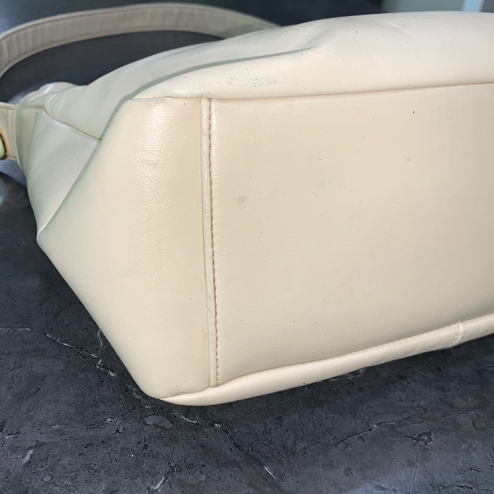 Vintage 90s Aurielle Bag - Picture 5 of 16